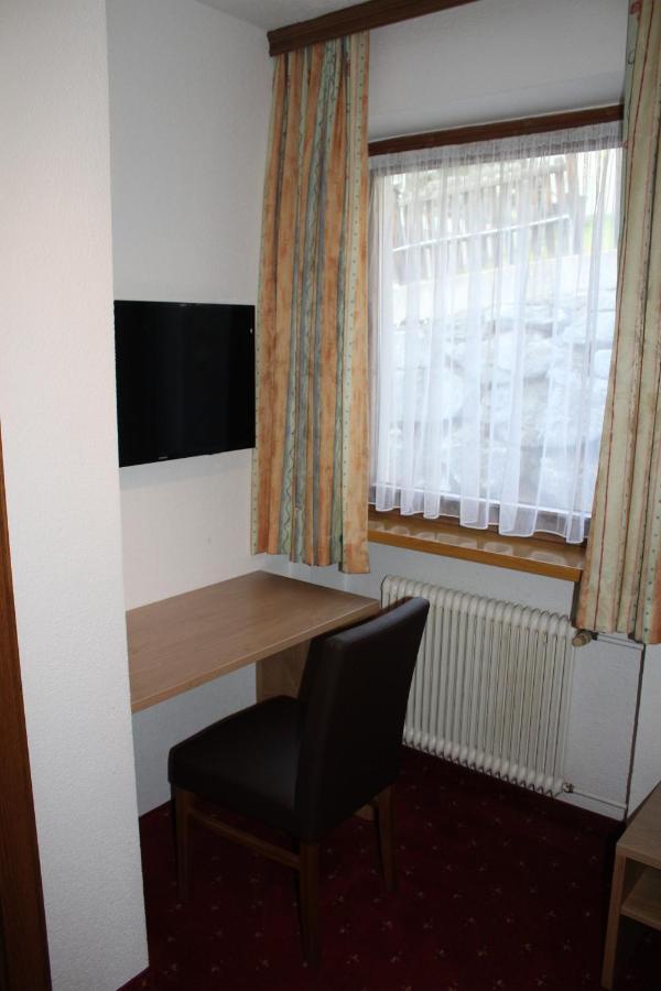 Pension Jaegerhof Sankt Anton am Arlberg Exterior photo
