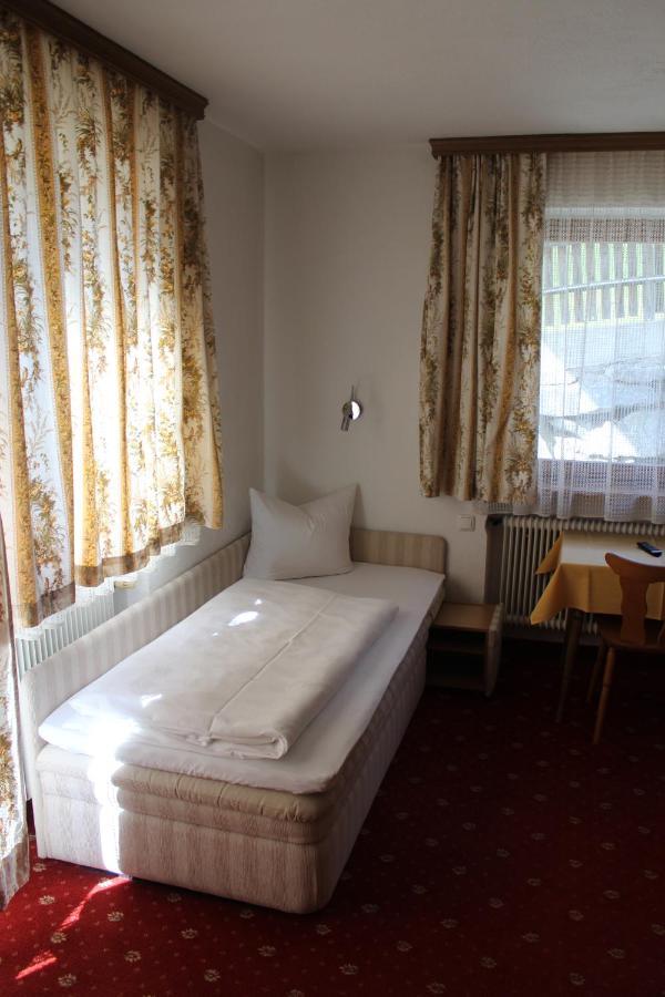 Pension Jaegerhof Sankt Anton am Arlberg Exterior photo